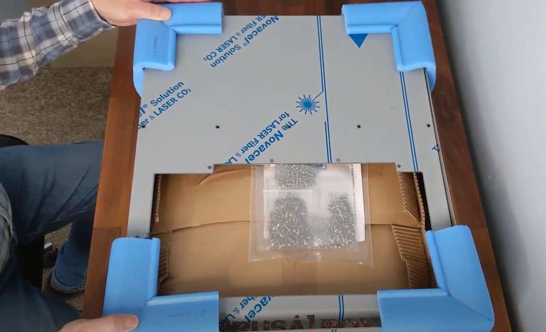 Prusabox unboxing video by Colin Hill